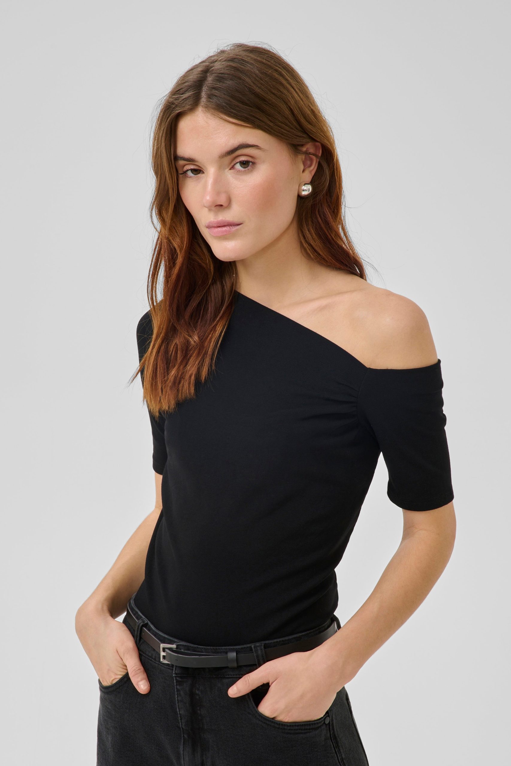Nupti Off Shoulder Tee - Image 2